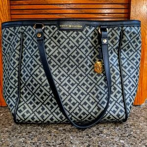 Tommy Hilfiger Shopper Tote